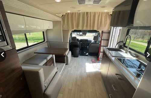 Burdett House | Cozy RV for 6 on the Scenic Seneca Lake Wine Trail