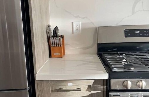 Victorville House | Brand New Remodeled House with Family-Friendly Amenities