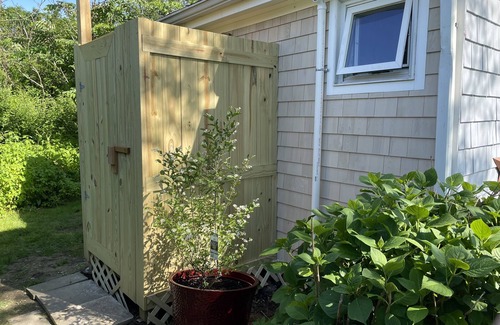 Point Judith Cottage | Cozy Cottage in Pt. Judith with Oceanfront Views & Amenities