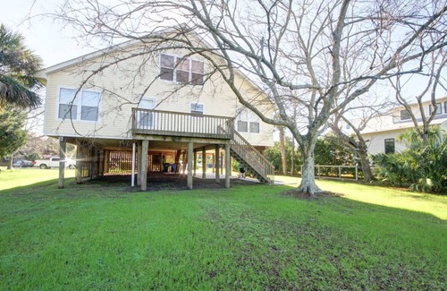 Sullivan's Island House | Beachside Bliss: Classic Sullivan's Island Getaway