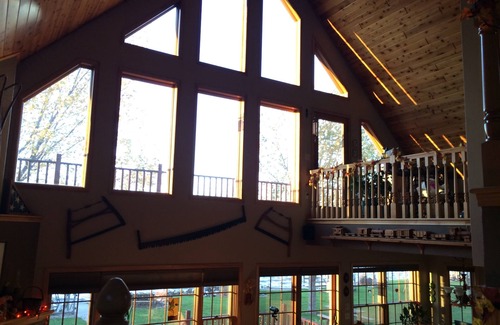 Winneconne House | Experience 2024 EAA - Sunset on the Lake with Spa & Views