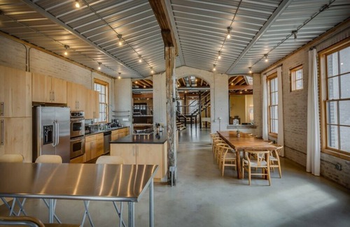 Three Oaks House | Inviting Colossal Loft in Three Oaks - Pool & Breakfast Included