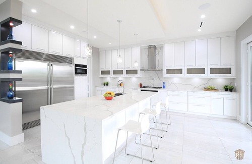 Burnaby House | 2025 Family Friendly 4 Bed Rooms house The Chateau - ST No. 00177094