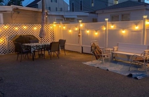 Hampton Cottage | Cozy Hampton Beach Cottage with Pool & Kitchen Amenities