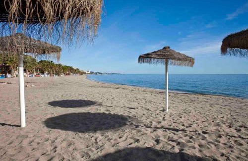 Golden Mile Apartment | Beachfront Bliss at 2026 Las Canas - Rated 8.9/10!
