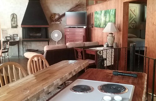 Worley Cabin | Prime Location with Ocean View - Book Your Getaway Now!