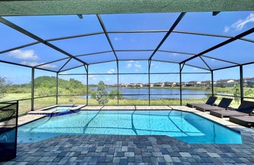 Haines City House | Budget-Friendly Balmoral Resort with Pool & Family Amenities