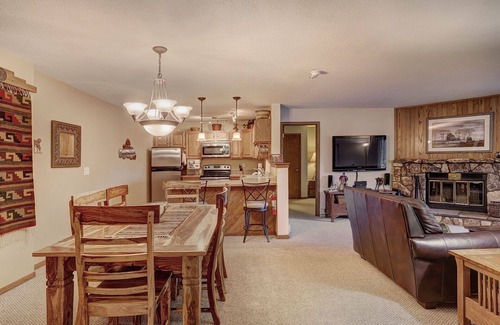 Mountain House Condo | Experience 204 Snowdance Manor: Rated 10/10 with Pool & Spa