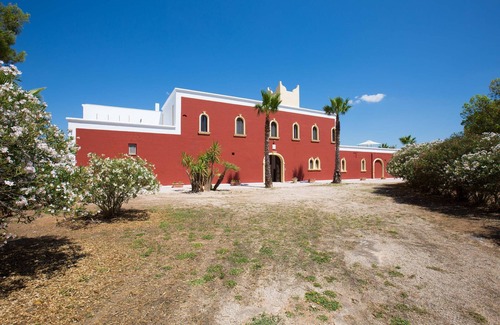 Erchie Apartment | Modern Appartamento Leccina - Pet-Friendly with Pool