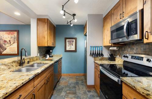 Keystone Apartment | Experience Comfort at 2054 The Pines Condo with a Pool