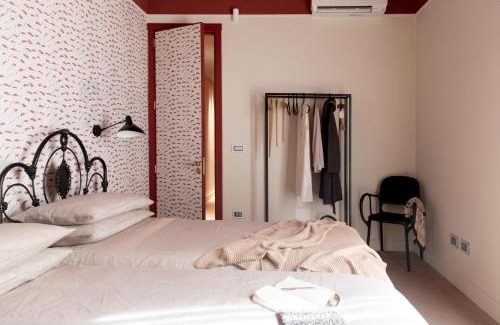 Rovittello Apartment | Top-Rated 206 Via Roma: Family-Friendly with Hot Tub