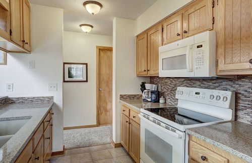 Keystone Condo | Discover 2072 The Pines: Pool, Spa & Family-Friendly Stay