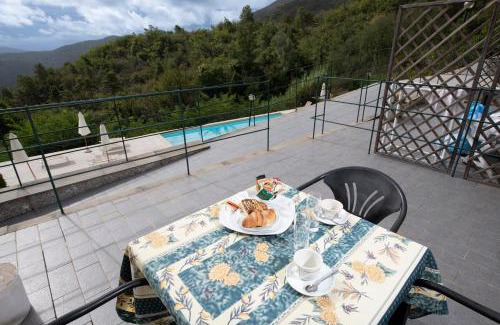 Leivi Apartment | Guest Rated 10/10: Appartamento Quercia with Pool & Ocean View