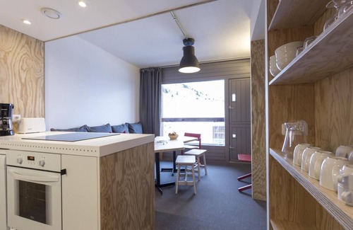 Arc-2000 Apartment | Inviting Retreat with Balcony, Ski Locker & Spa in Les Arcs