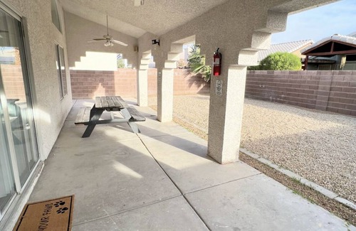 Orchards House | Near Las Vegas Strip: Family-Friendly 3 Bedroom Retreat
