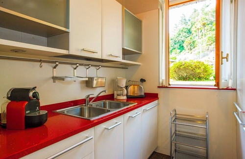 Cannobio Apartment | Serene 2½-Room Apartment with Lake View & Garden Oasis