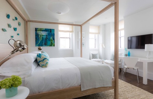 Nantucket Town Hotel | Impressive 21 Broad Hotel with Spa & Family-Friendly Extras