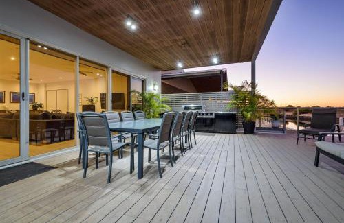 Exmouth House | Family-Friendly Retreat at 21 Corella Court - A 4-Star Stay