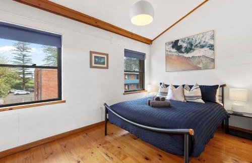 Cottesloe Apartment | 21 Cottesloe Steps to Beach - Family-Friendly Oasis