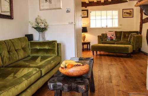Bishops Castle House | Pet-Friendly Retreat at 21 High Street - Rated 8.8/10