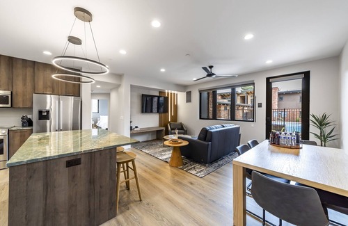 Zion National Park South Entrance Villa | Elegant 210 LaFave Villa at Zion: Pool, Spa & More!