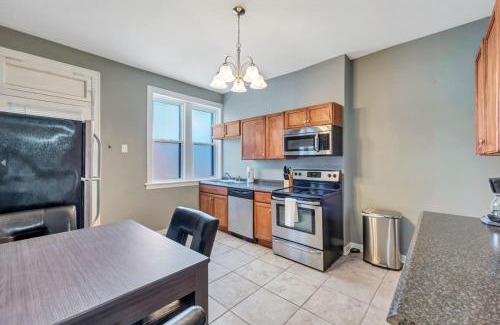 Downtown St. Louis House | Historic 2109 Building in STL with Hot Tub and Family Fun