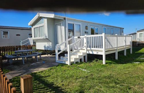 Burnham-on-Sea Other | 95 Holiday Resort Unity: Family Fun with Entertainment Passes