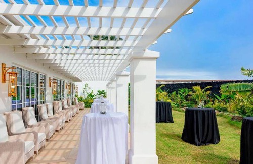 Apia Hotel | Spacious 5-Star Hotel for Families with Pool & Spa Access