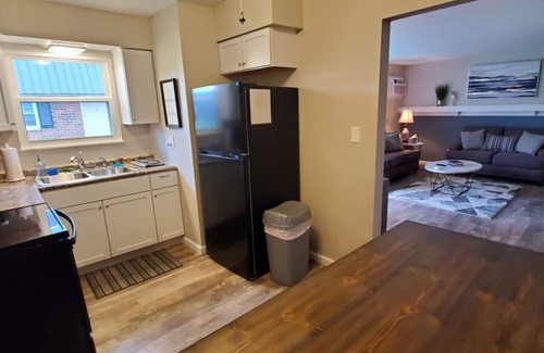 Franklin House | Discover 219 Maxwell St - Unit C: Renovated Family Getaway