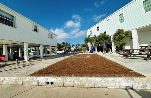 Cudjoe Key RV Rental | 219 Oceanfront RV Lot 59' Seawall