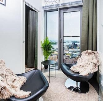 Kallio Apartment | Oceanfront Condo with Gym & Family-Friendly Amenities