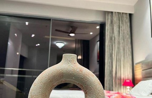 Noida Apartment | Discover 21st Karma Studios Delhi: Pet & Child Friendly Stay