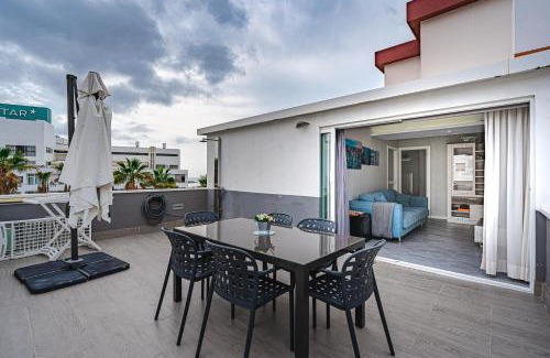 Costa Adeje Apartment | Relaxing Ocean View Retreat at 22 Avenida de los Pueblos