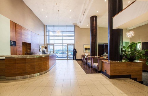 Gaborone Hotel | Family-Friendly Hotel for 10 with Pool & Restaurant