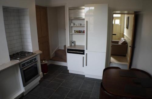 Lincoln House | Discover 22 Mill Road: Pet & Child Friendly Retreat