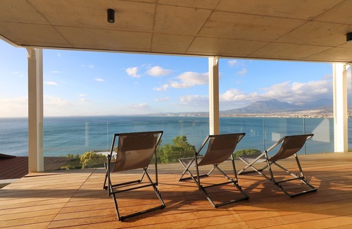 Mountainside House | Seaside Retreat at 22 Protea with Pool and Ocean Views