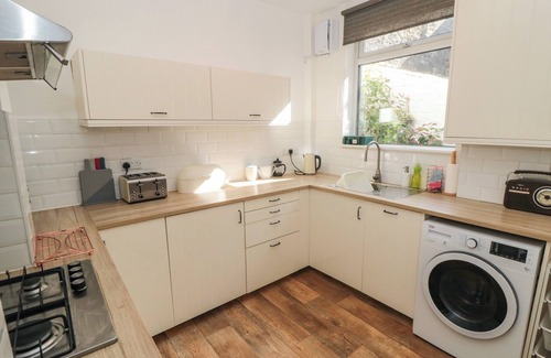 Scarborough Cottage | Cozy 22 St. Marys Walk: Pet-Friendly Retreat with Garden