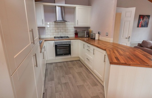Troutbeck Bridge Cottage | Experience 22 Thirlmere: Pet-Friendly & Spa Retreat
