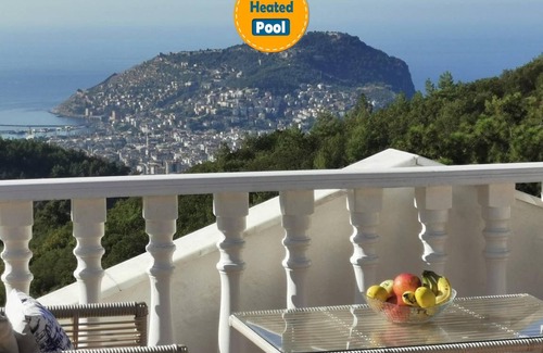 Bektas Villa | Indulgent Villa with Private Pool and Chef in Alanya