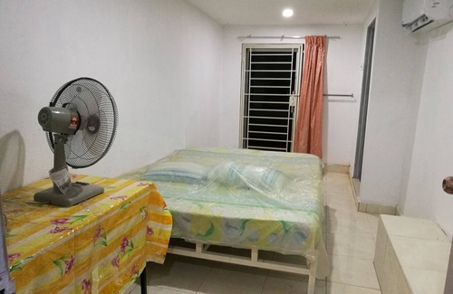 Alor Merah House | Budget-Friendly 223 Taman Malaysia: Family Welcoming Stay