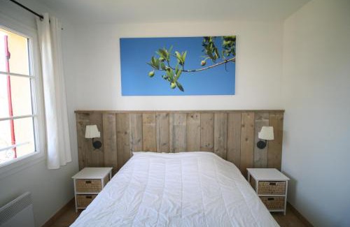 Saint-Pierre-de-Vassols House | Oceanfront Retreat at 225 Chemin des Joncs - Family & Pet Friendly