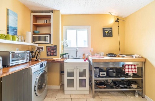 North End Apartment | Comfortable 2-Bedroom Apartment for Remote Work & Family Fun
