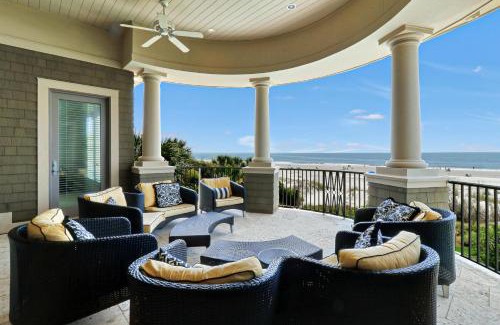 Sea Pines Villa | Relax at 23 Black Skimmer: Family-Friendly with Pool