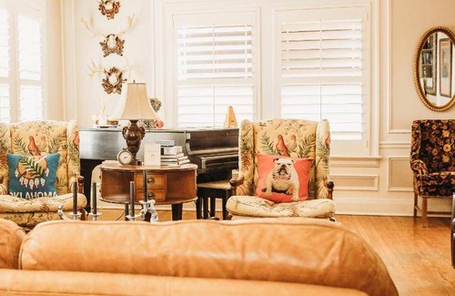 Pawhuska Bed & Breakfast | Eco-Friendly Bed and Breakfast for Two with Top Ratings