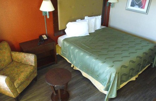Trenton Hotel | Budget-Friendly Motel with Convenient Kitchen Amenities
