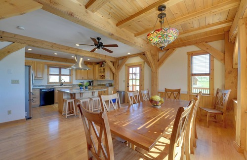 Felt Cabin | Idyllic Felt Cabin with Hot Tub & Mountain Views