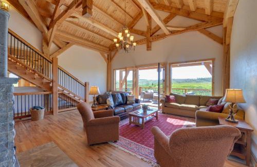 Felt House | Cozy Cabin with Hot Tub and Breathtaking Teton Views