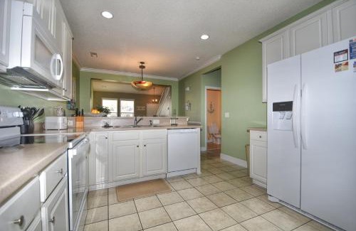 North Myrtle Beach House | Relax at 2314 The Havens Cabin with Pool & Family Fun