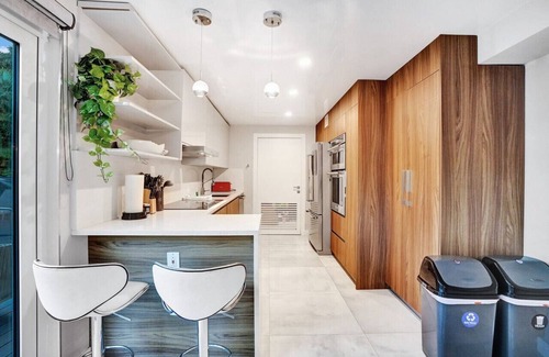 Dania Beach Villa | 235 SE 6th St Dania Beach