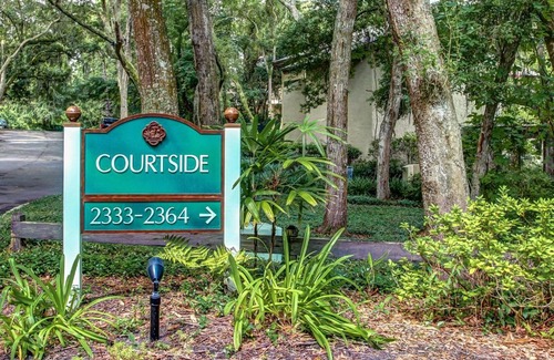 Fernandina Beach House | Charming 2351 Courtside Villas with Pool & Family-Friendly Fun